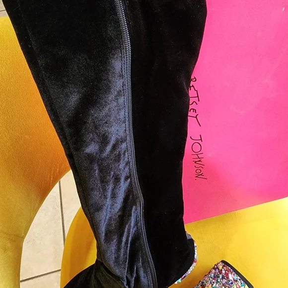 BRAND NEW THIGH HIGH ROCK CANDY BETSEY JOHNSON BOOTS
